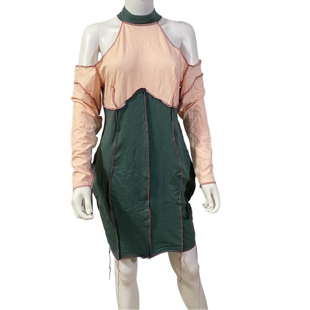 Color Block Cold Shoulder Dress
New - Picture 2 of 5